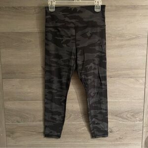 Athleta Elation Camo 7/8 Tight